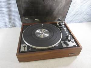 lot 3 image: (A-2) United Radio Dual 1249 Turnta...
