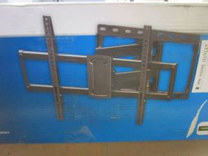 lot 163 image: Commercial Electric Full Motion Wall Mount for 32 in. to 90 in. TVs (OPEN BOX)