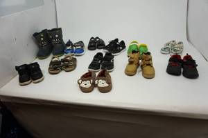 lot 126 image: Lot Of Childrens Shoes