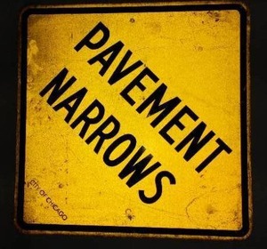 lot 71 image: Metal NARROW PAVEMENT Sign