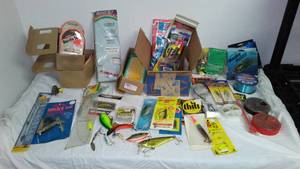 lot 135 image: HUGE lot of Fishing tackle and accessories.