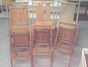 lot 148 image: vintage Folding Chairs (6)