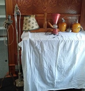 lot 149 image: Vintage Lighting (6)