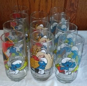 lot 177 image: Collectable Smurf tumblers (11)