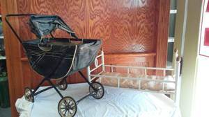 lot 266 image: Vintage Doll Buggy And Bed.
