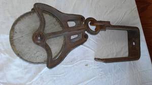 lot 294 image: Block And Tackle.