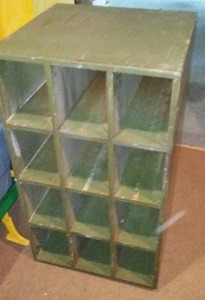 lot 354 image: Divided 12 cubby Organizer.