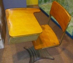 lot 359 image: Vintage Student Desk.