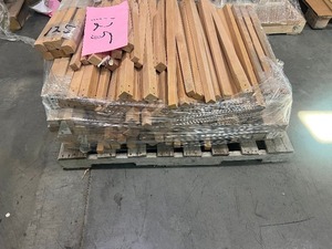 PALLET FULL OF TABLE LEGS VARIOUS SIZES