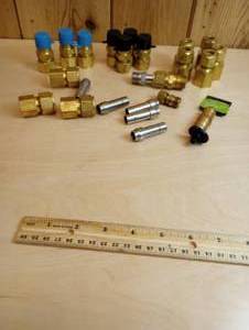 lot 231 image: Assorted Brass Fittings