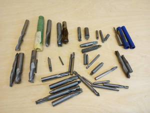 lot 57 image: Assorted End Mills