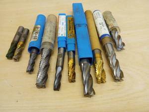 lot 174 image: Assorted Roughing End Mils
