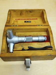 lot 126 image: Brown & Sharpe Intrimik Inside Micrometer