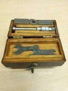lot 114 image: Brown & Sharpe Intrimik Inside Micrometer