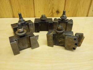 lot 45 image: Aloris 5 Piece Lathe Tooling- Dovetail (BXA) (BX)