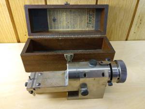 lot 1 image: Clearview Radi Angle Wheel Dresser