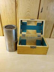 lot 13 image: Precision Measuring Tool
