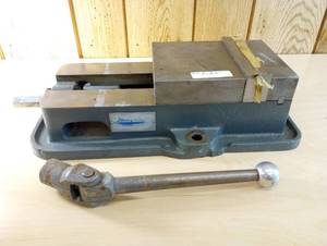 lot 21 image: Precision Machine Vice D60
