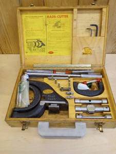 lot 32 image: Holdridge Radius Cutter