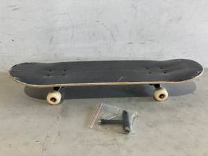 lot 127 image: Geelife Pro Complete 31 x 8 inch 7-Layer Canadian Maple Night Skateboard