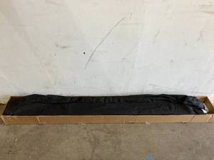 lot 309 image: Tyger Auto T1 Soft Roll Up Toyota Tundra Fleetside 5.5 foot Truck Bed Tonneau