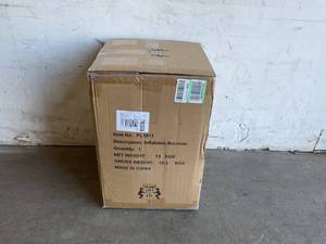 lot 53 image: WELLFUNTIME Inflatable Bounce House with Blower