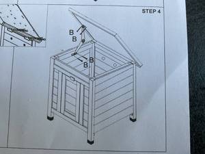 lot 84 image: SNUGENS Topnotch Grey & White Weatherproof Outdoor Wooden Bunny RabbitCat Hutch