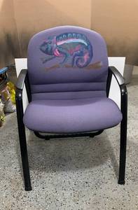 lot 1 image: Purple Chameleon Office Chair