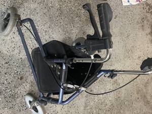 lot 21 image: Nova 3 wheel Walker