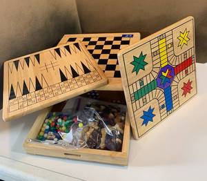 lot 23 image: 3 piece Wood Family Game set