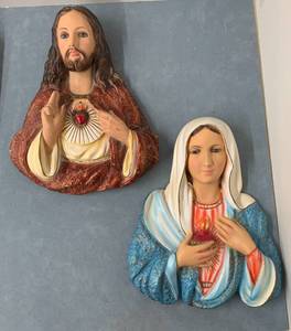lot 57 image: VTG Italy Plaster Jesus & Mary