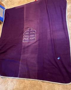 lot 61 image: VTG Wool 1960s ST College Blanket