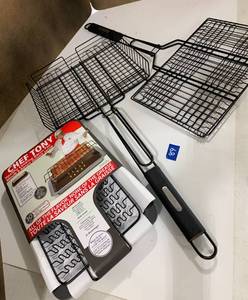 lot 89 image: Camping items, Bacon Pan,