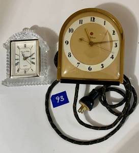 lot 93 image: 2 Clocks Telechrom Electric