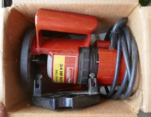 lot 10 image: 34hp router - works  and 6 inch polisher - works