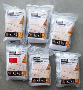 lot 19 image: Six packs of 100 Ridgid LevelMax Offset stem Tile Leveling spacers
