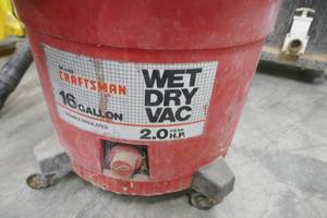 lot 87 image: Craftsman wet dry vac 2hp - works