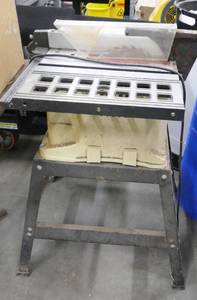lot 94 image: Pro-Tech 10 inch bench saw - works