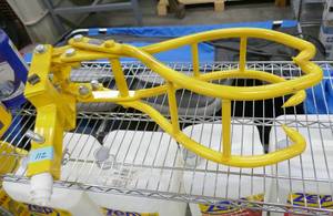 lot 112 image: New log lifting tongs for skid loader, tractor, up to 28 inch diameter logs and 2200 lbs