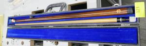 lot 123 image: Dufferin Canada pool cue in carrying case