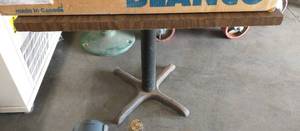 lot 147 image: Square lunch table 30x30