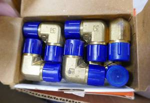 lot 176 image: Box of 10 - Parker 90° Elbow Brass, 38 in x 38 in Male NPT to Male NPT