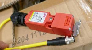 lot 177 image: 4 New Allen Bradley MKey1 safety switches