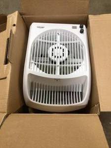 lot 13 image: AIRCARE 6 Gal. Evaporative Humidifier for 2300 sq. ft.   Customer Returns See Pictures