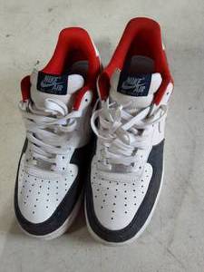 Nike Air Force 1 Size 9 12