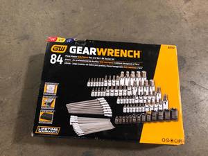 GEARWRENCH 14 in., 38 in. and 12 in. Drive SAEMetric Master Hex and Torx Bit Socket Set (84-Piece) Customer Returns See Pictures