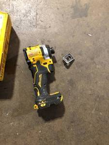 DEWALT ATOMIC 20V MAX Cordless Brushless Compact 14 in. Impact Driver (Tool Only) Customer Returns See Pictures