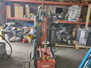 lot 7 image: Accu-Turn 730 Pro Tire Machine, 230...
