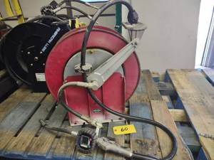 lot 60 image: Duro Oil Hose Reel with American Lu...