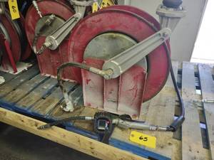 lot 65 image: Duro Oil Hose Reel with American Lu...